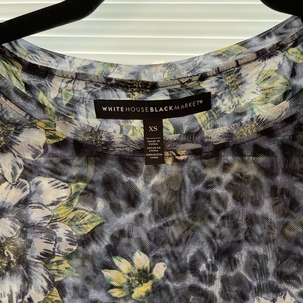 White House Black Market Black and Gray Short Sleeve Tee